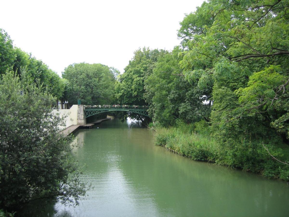 Happy Place - 15 Min Paris & 30 Min Disneyland - Subways - Facilities - Free Parking - Secured メゾン・アルフォール エクステリア 写真